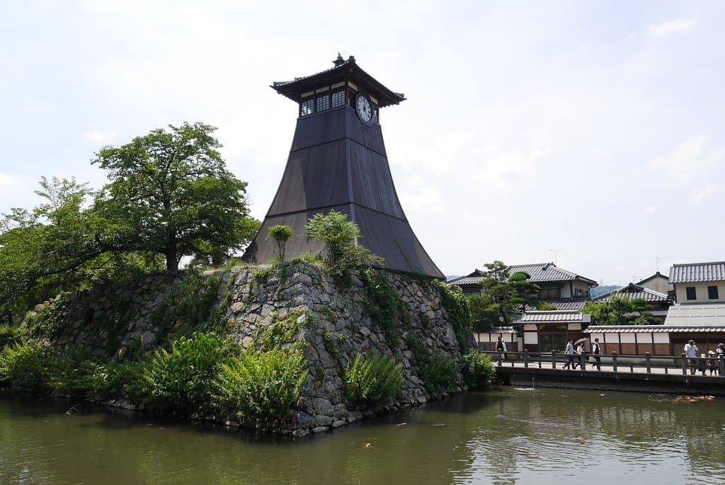 蕎麦屋さんから見る辰鼓楼 