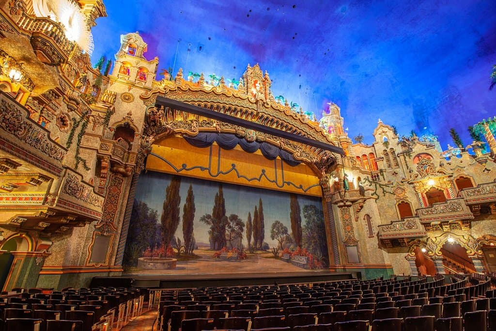 Majestic Theatre - San Antonio, TX


Photo: Mike Hume - Historic Theatre Photos