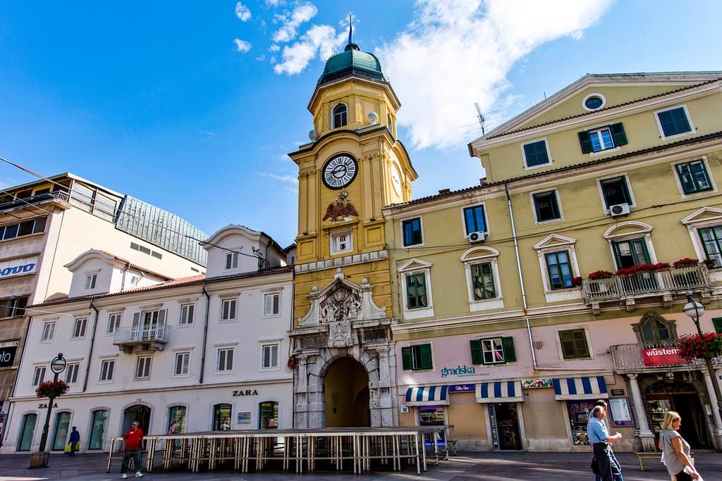 Gradski Toranj (City Tower).