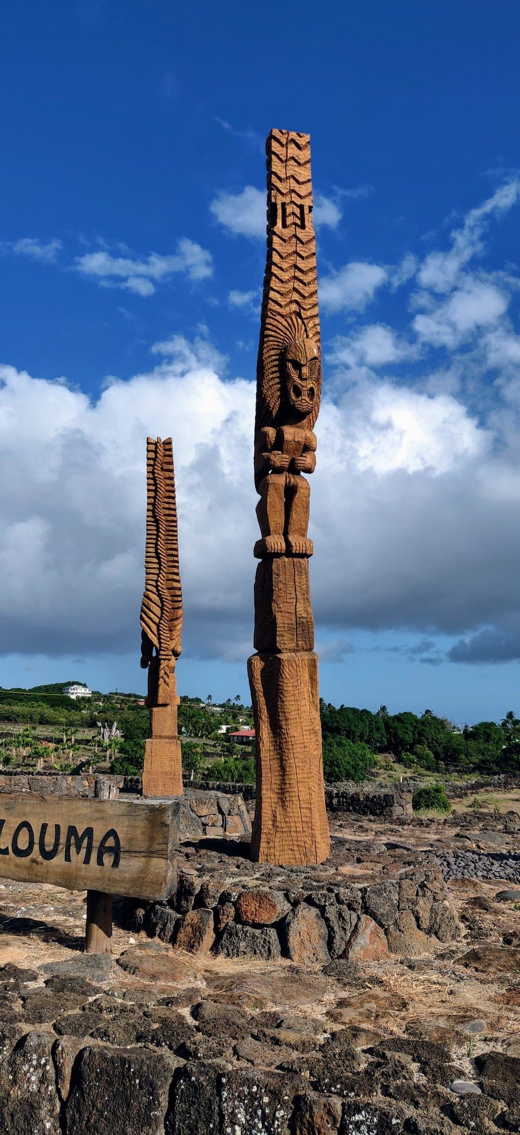 Hapaiali'i Heiau and Keoneloa Heiau