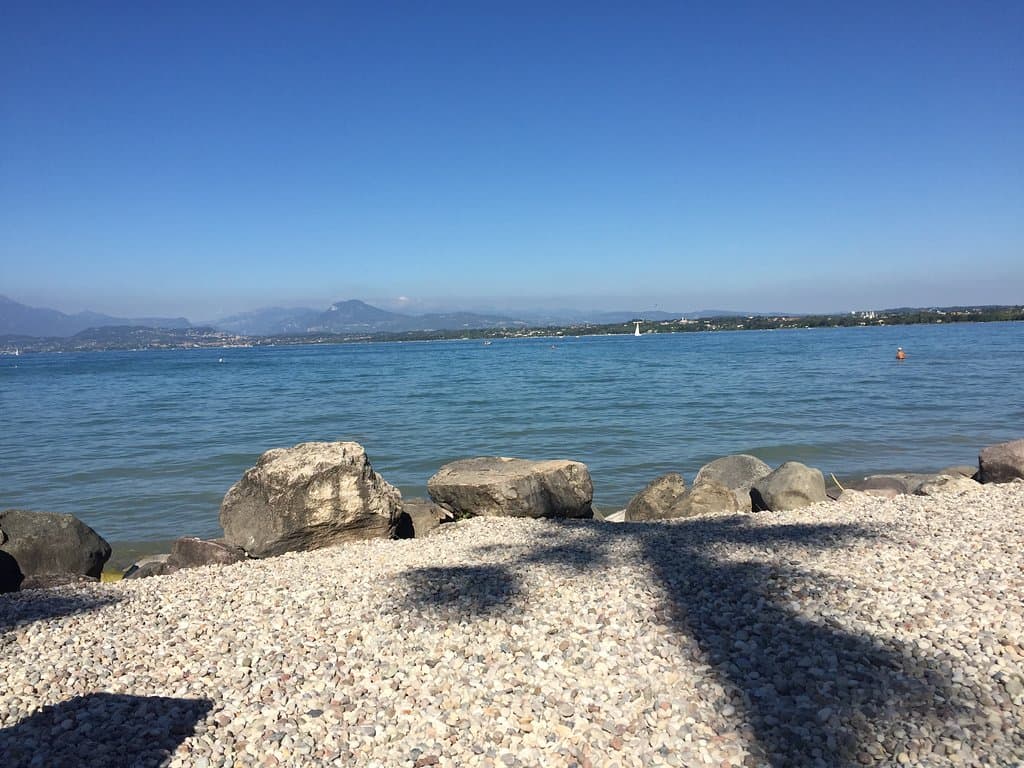 Bracco Baldo Dog Beach Peschiera del Garda