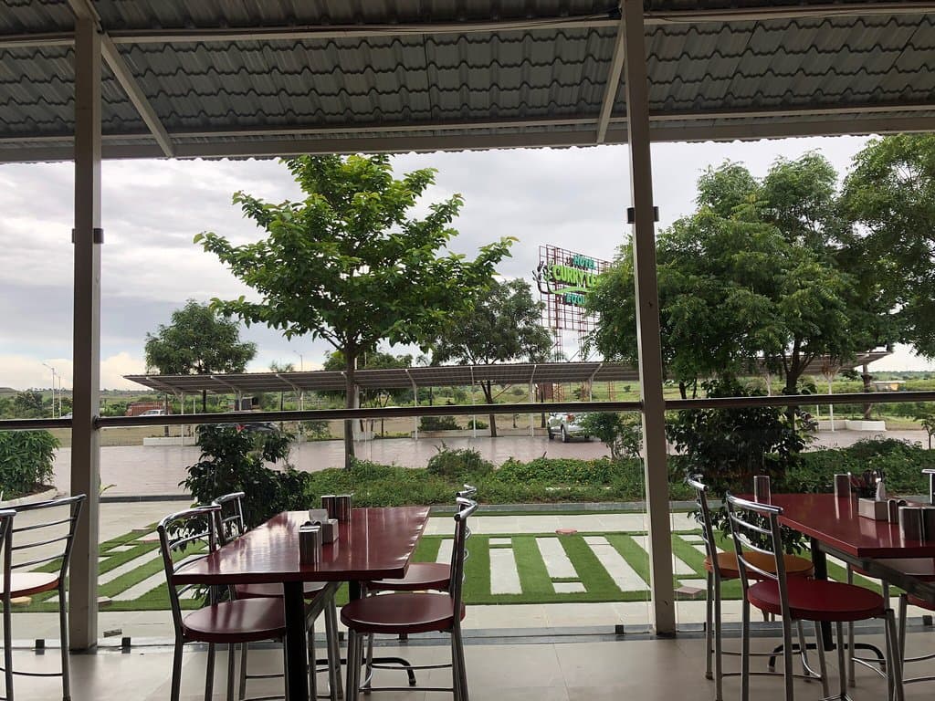 Curry Leaves Pure Veg , Jehan Circle