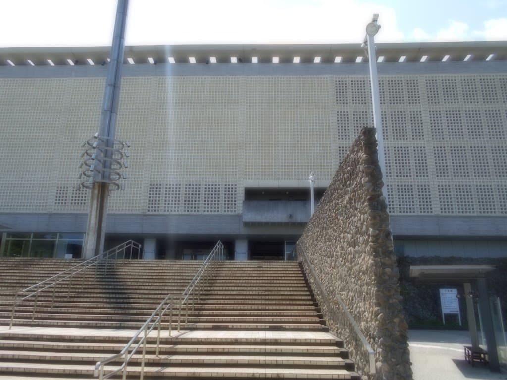 新潟市民芸術文化会館