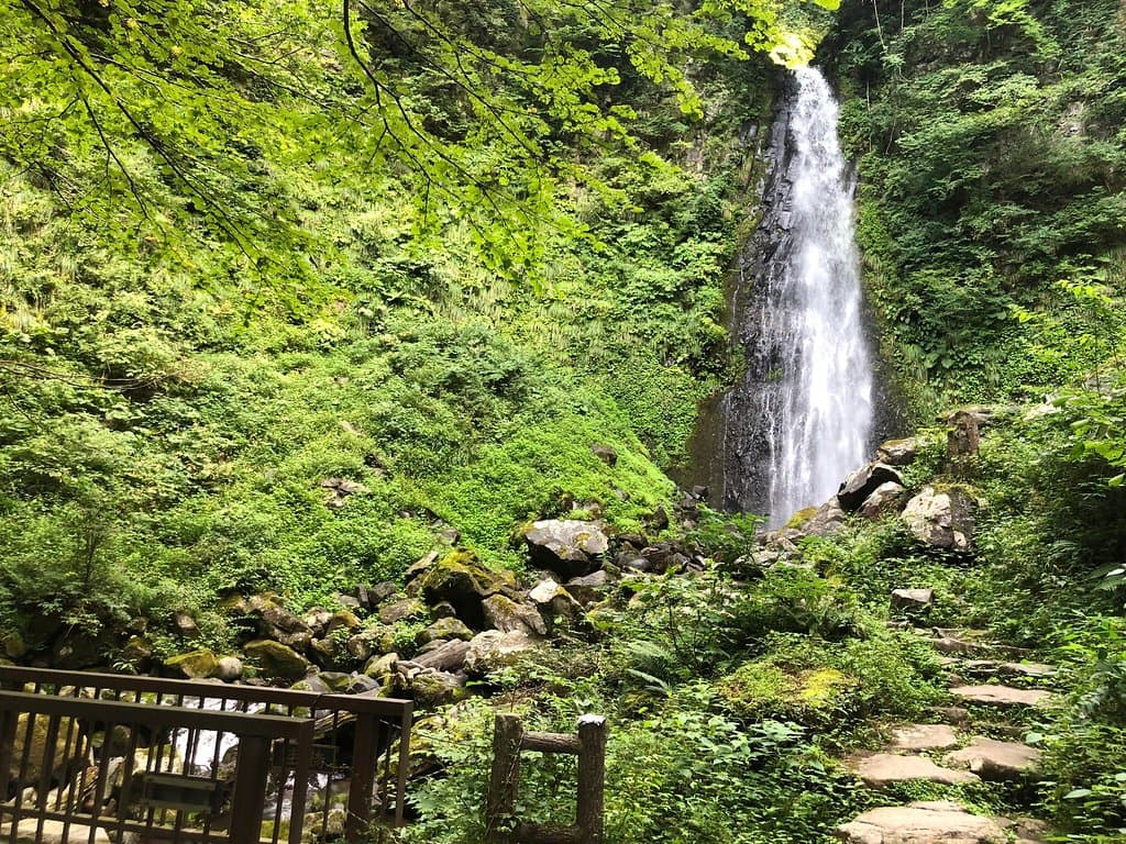 Amedaki Falls