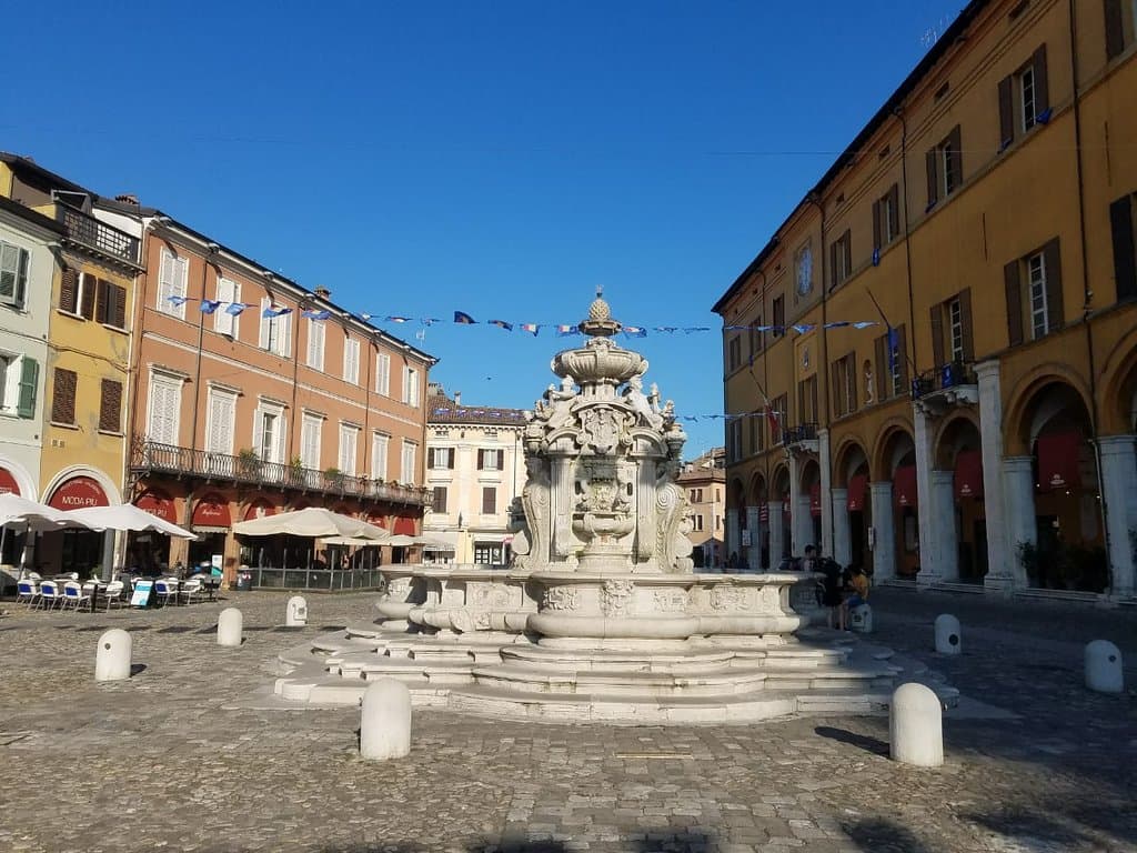 Центральная площадь города