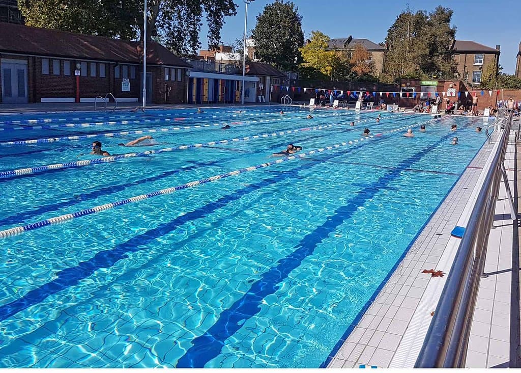 London Fields lido 1