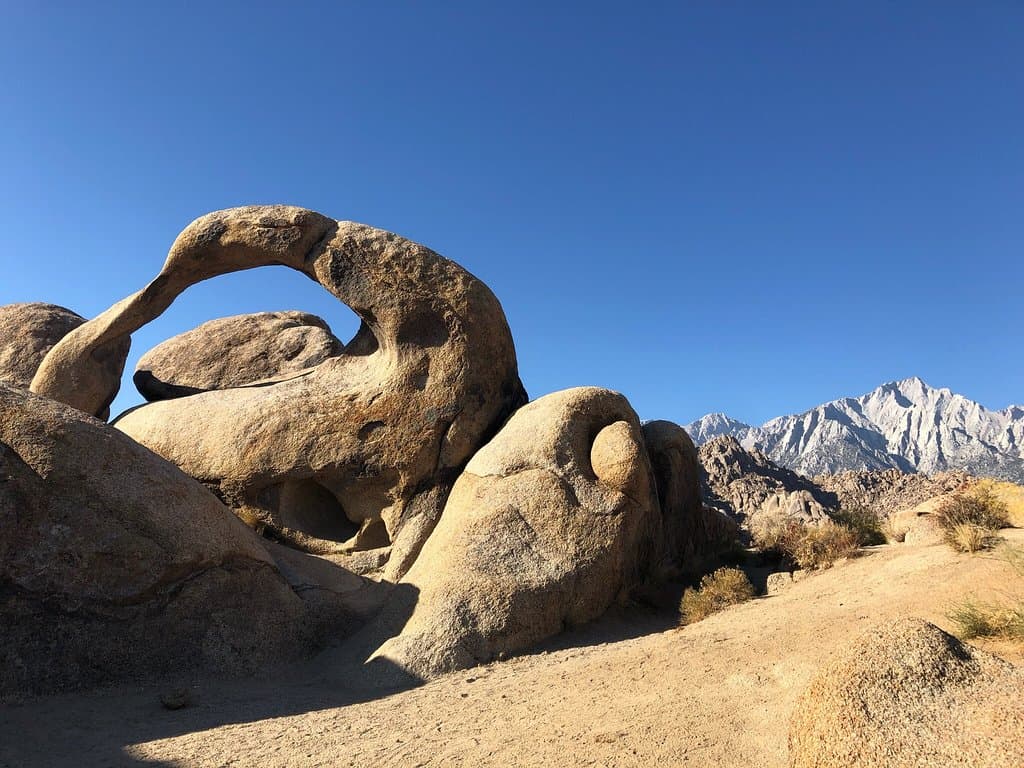 Mobius Arch Loop
