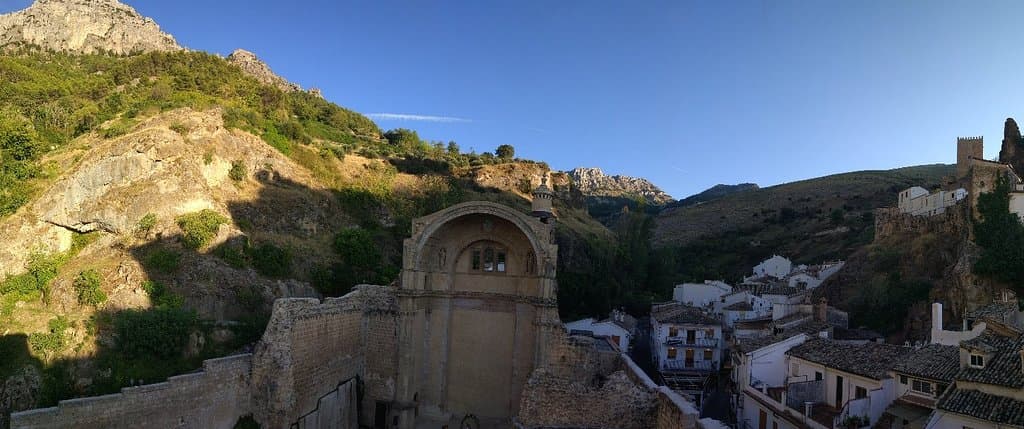 Iglesia de Santa María Ruins