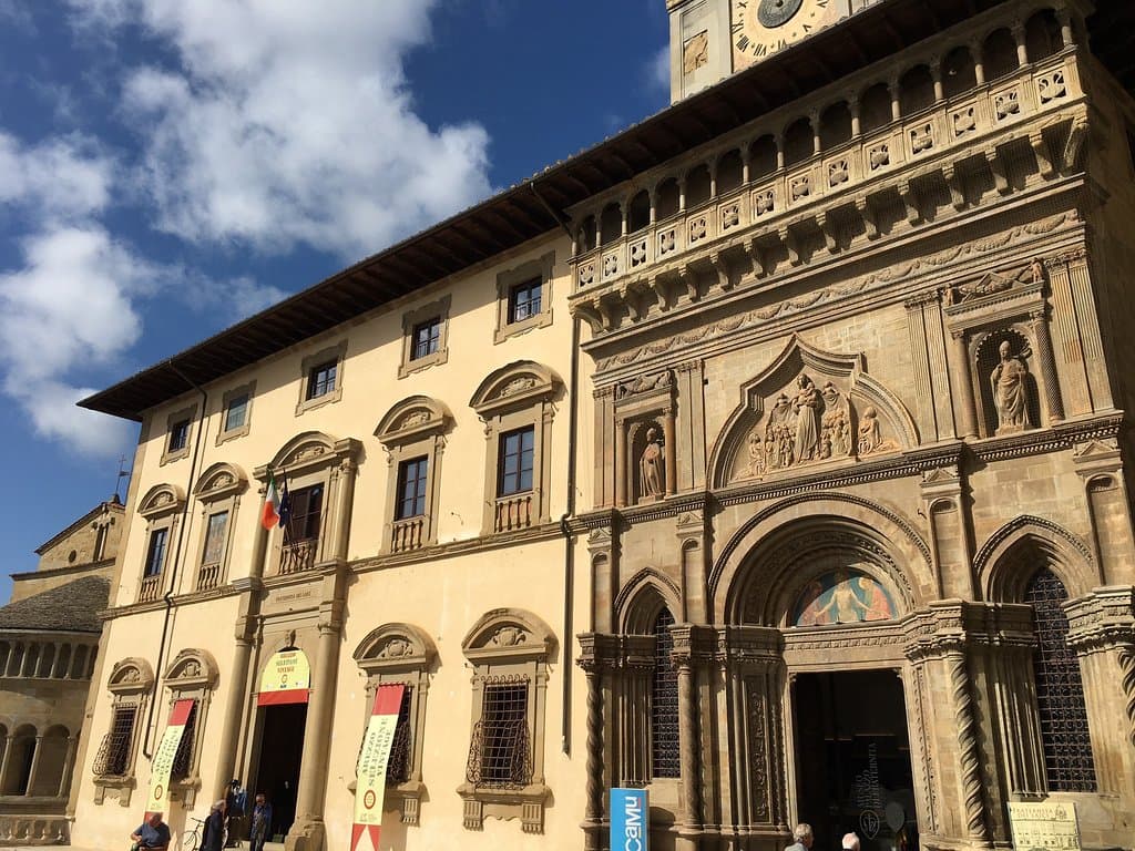 Logge Vasari
