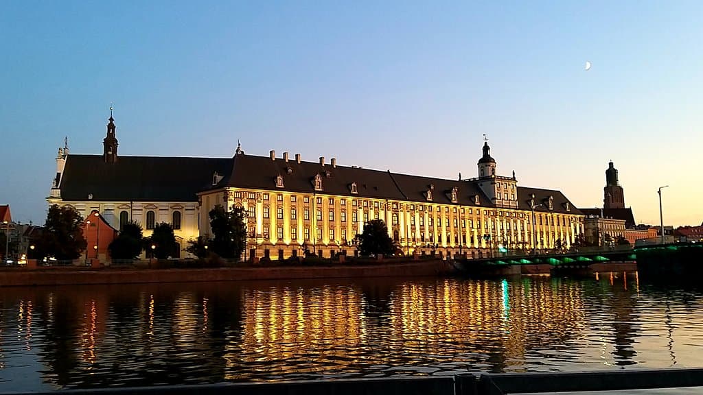 The marvelous view of the UNiversity