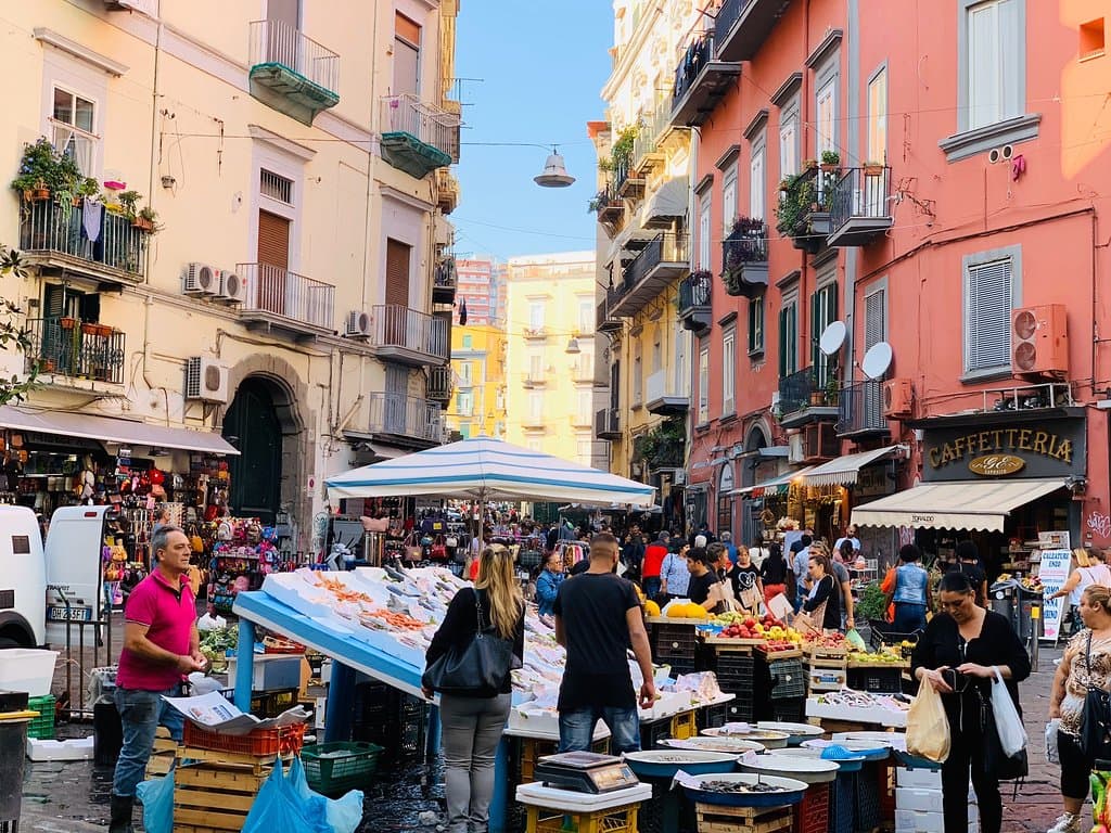Wander through Pignasecca Market