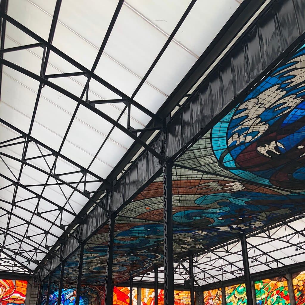 Es un lugar muy bonito, súper bien mantenido, les recomiendo que busquen a un Sr de mantenimiento que se llama Alberto Ramirez que trabajo en la construcción del lugar junto con el muralista y tiene una narrativa apasionante de los significados del mural. Cuota voluntaria 