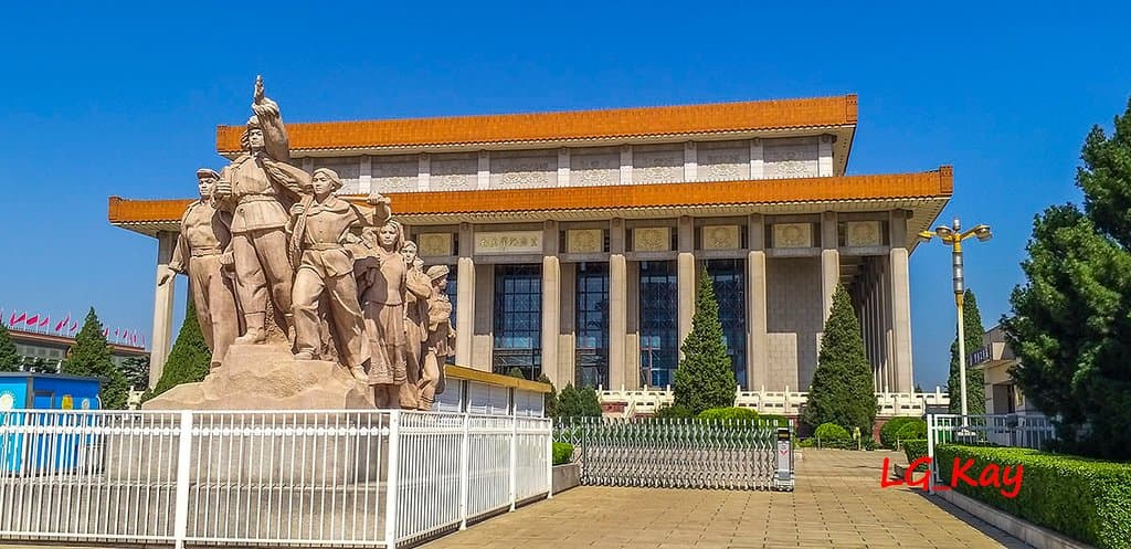 Quick visit to pay respect