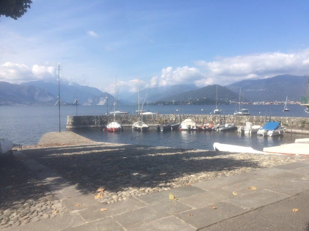 Lungolago di Cerro