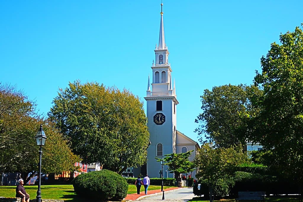Trinity Church, looks like a Boston church