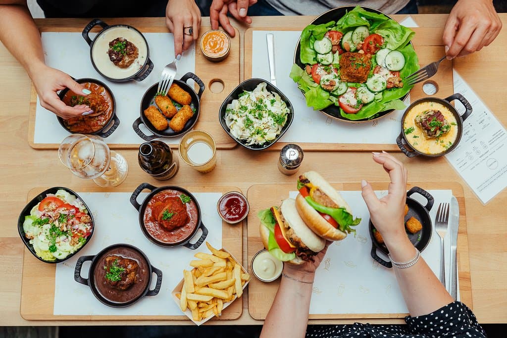 Homemade fresh traditional belgian food restaurant in the center of Brussels