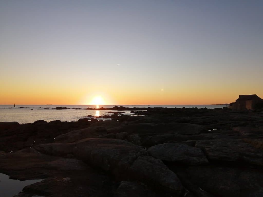 Cabellou beach le plus beau spot de concarneau quand tu sors de l'école en famille ❤️🙏😍