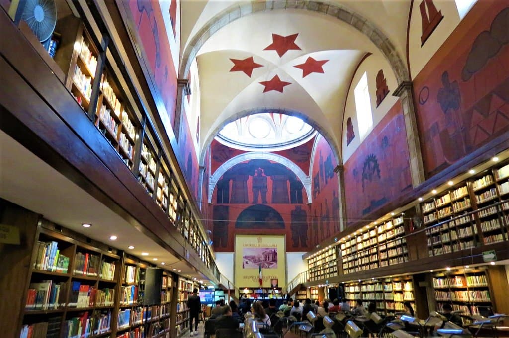 Salão principal da Biblioteca Octavio Paz, Guadalajara