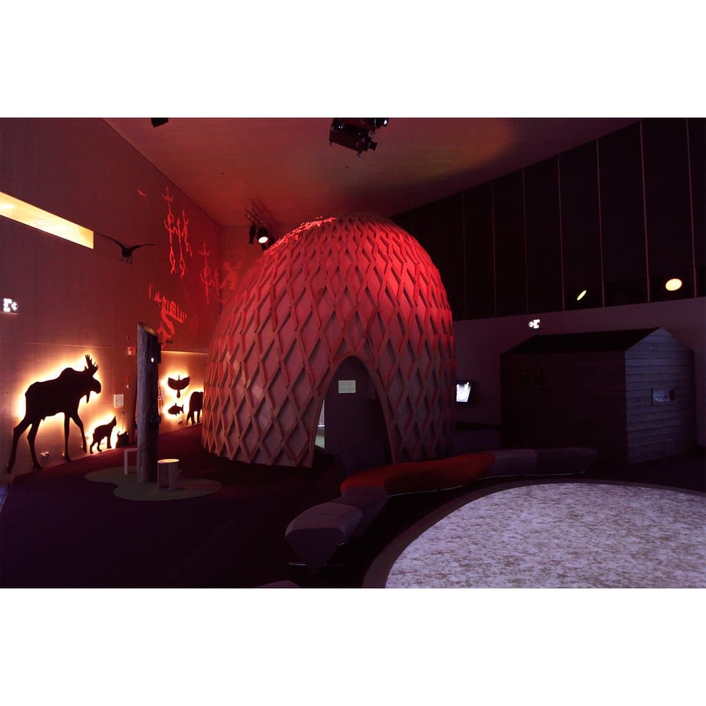 Suomen luonto -päänäyttely/Finnish Nature main exhibition