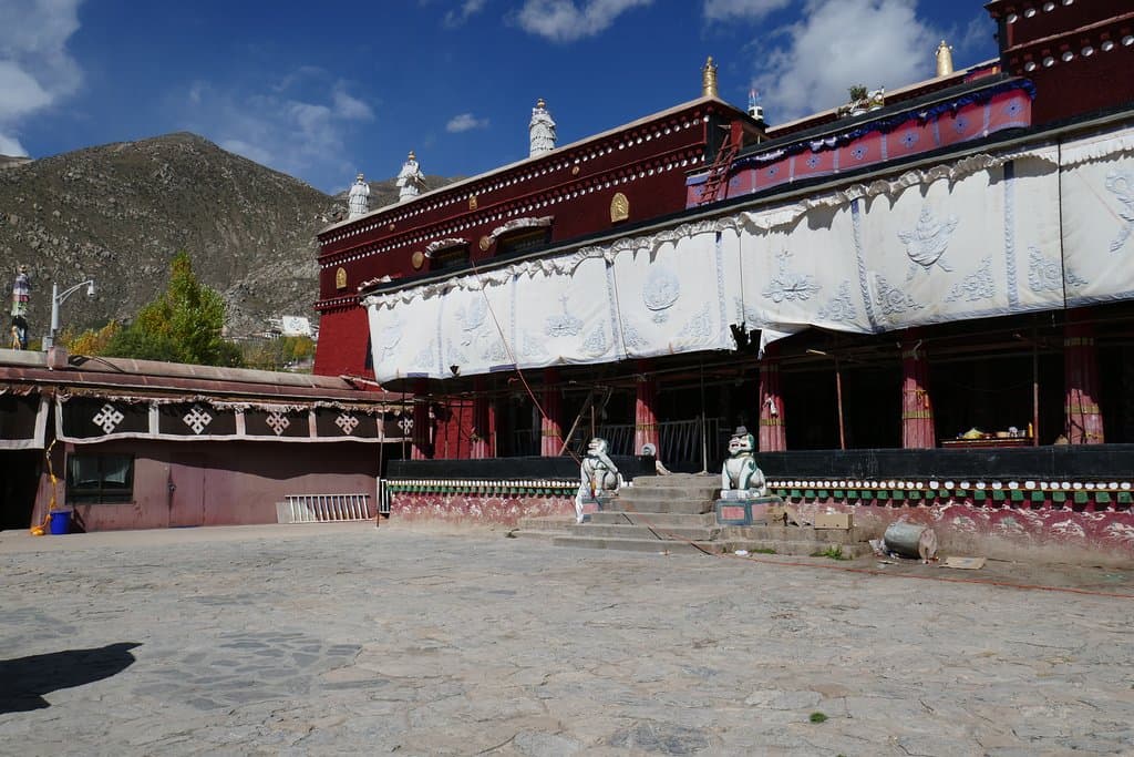 Monastero di Nechung, sede dell'oracolo di stato