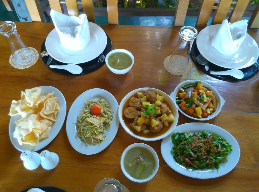 Myanmar Set Menu