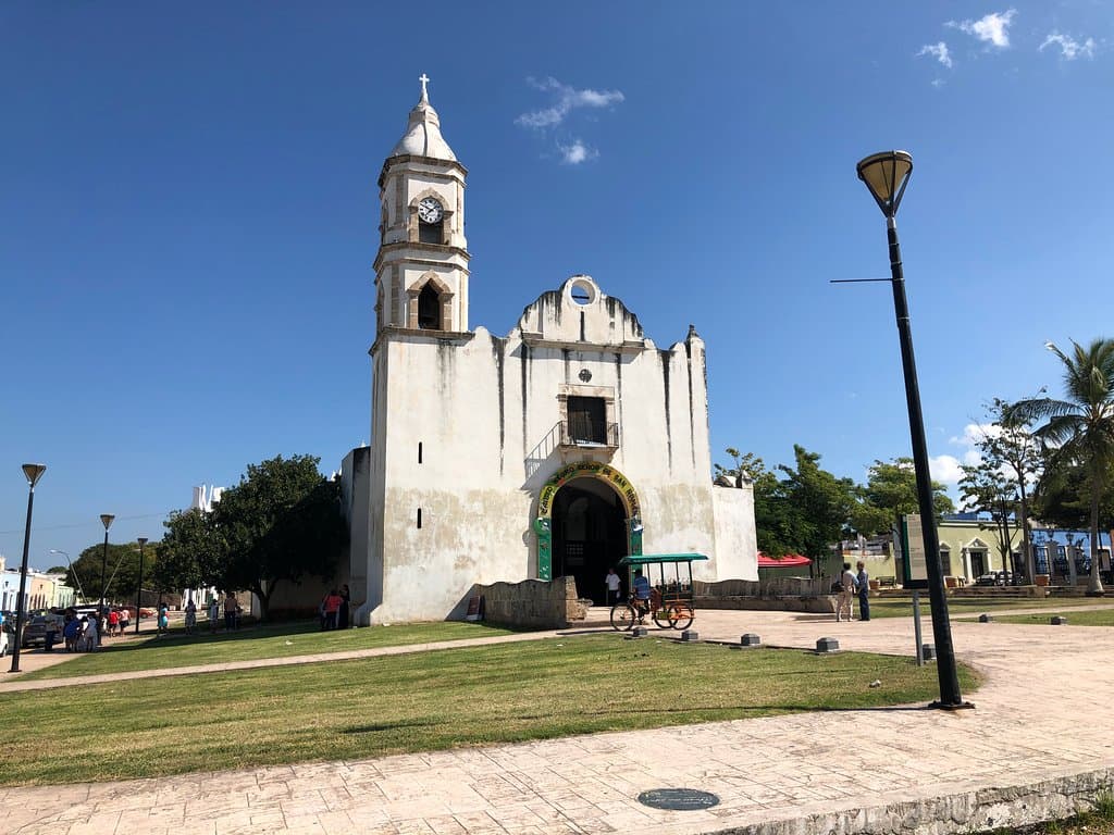 Iglesia (exterior)