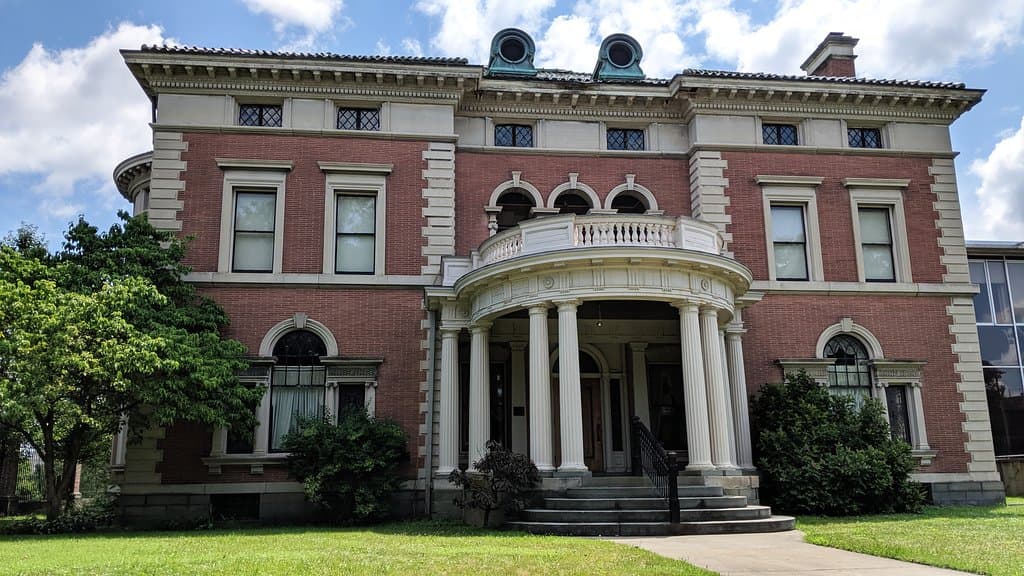 Roberson Mansion from Front Street. This historic home was built during the Gilded Age in the Italian Renaissance Revival style. Homes say a lot about the people who lived in them... what is this one saying to you?