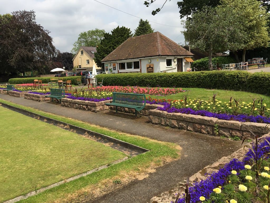 Excellent coffee, cake, breakfast, vegan options