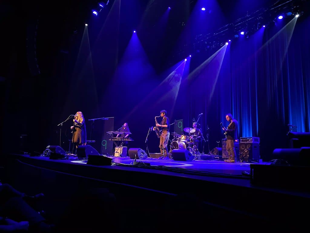 Little Scream on ... WOW what a voice.