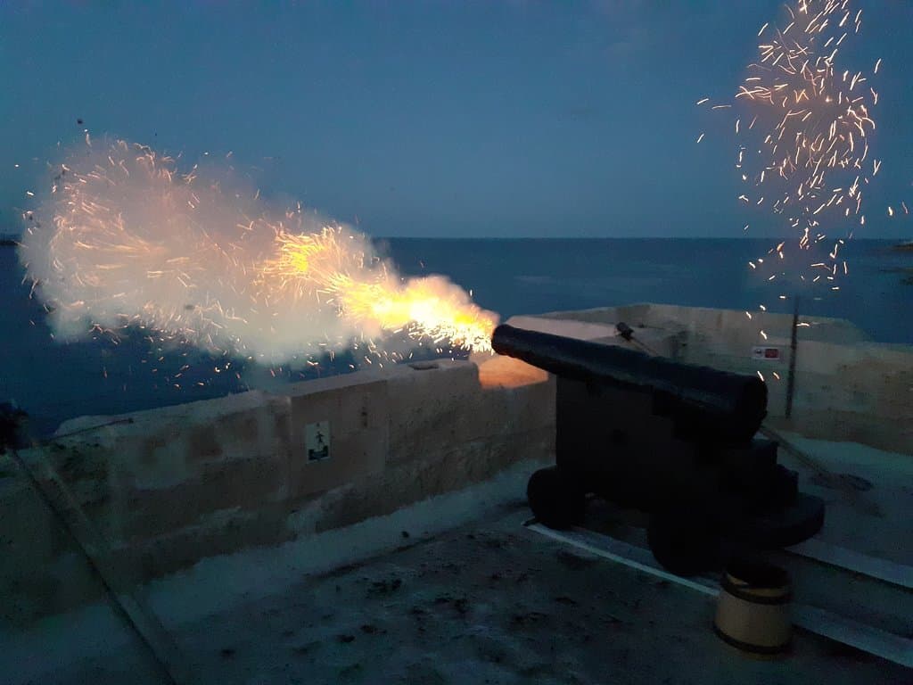 Tower curator Martin Vella and volunteers from the re-enactment group Show of Arms restored the 1782 cannon located on the roof to firing condition. This was officially fired on the 10/02/2020 to mark the 410th anniversary from the laying of the tower's first foundtion stone.