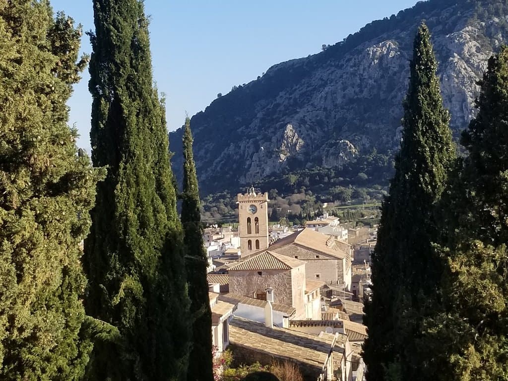 Iglesa Calvario. 400 steps up to see it