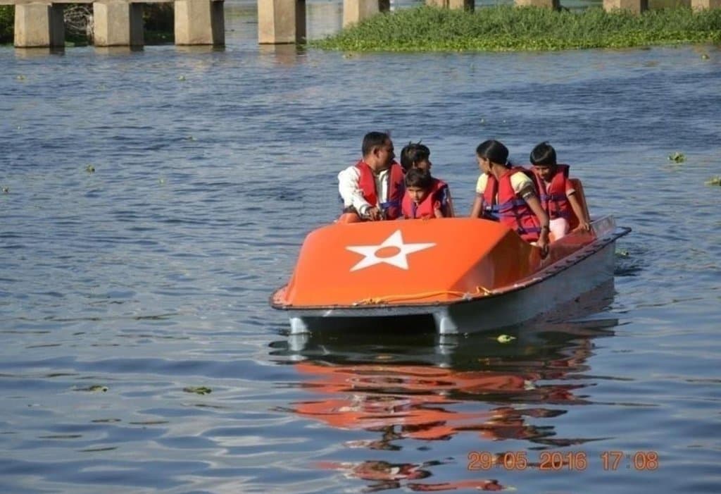 Lal Pari Lake