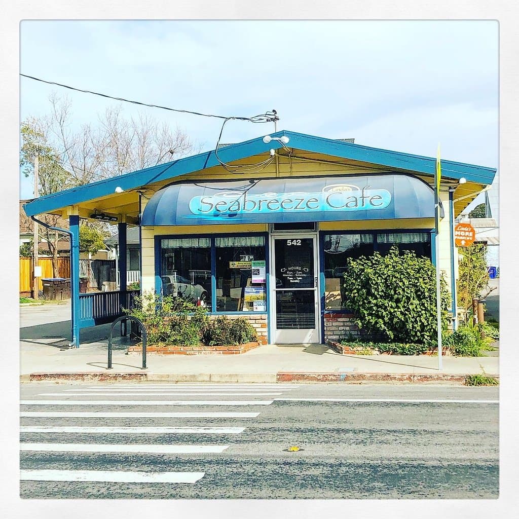 Linda’s Seabreeze Café
