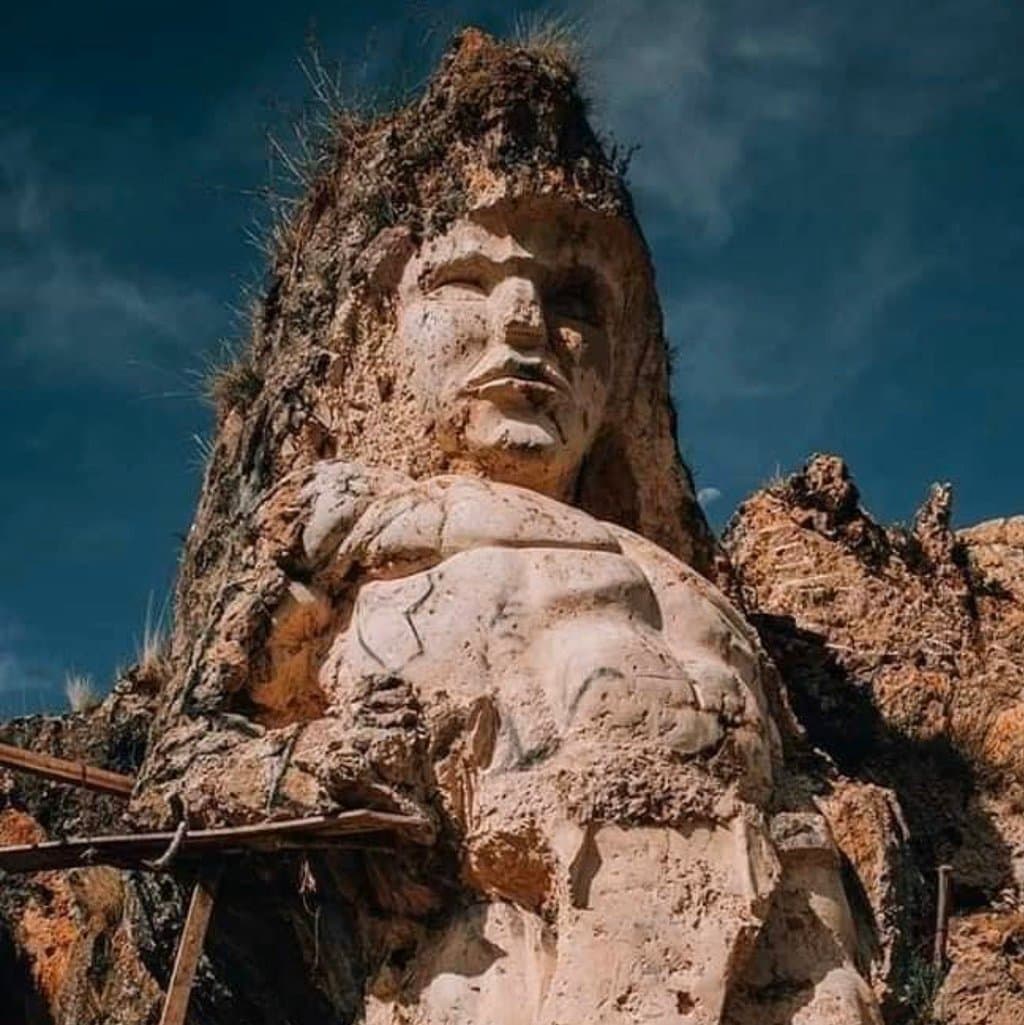 Abode of the Gods Apukunaq Tianan