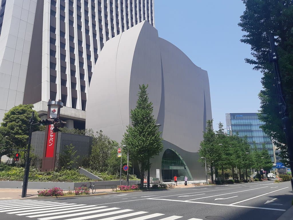 SOMPO美術館の外観。「東郷青児記念 損保ジャパン日本興亜美術館」が損保ジャパン本社ビル42階から移転、名称も変更し、2020年5月にオープン予定です。