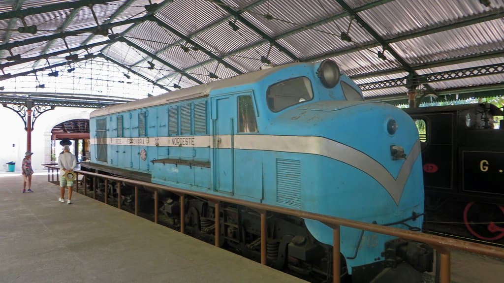 Main floor display - engine.