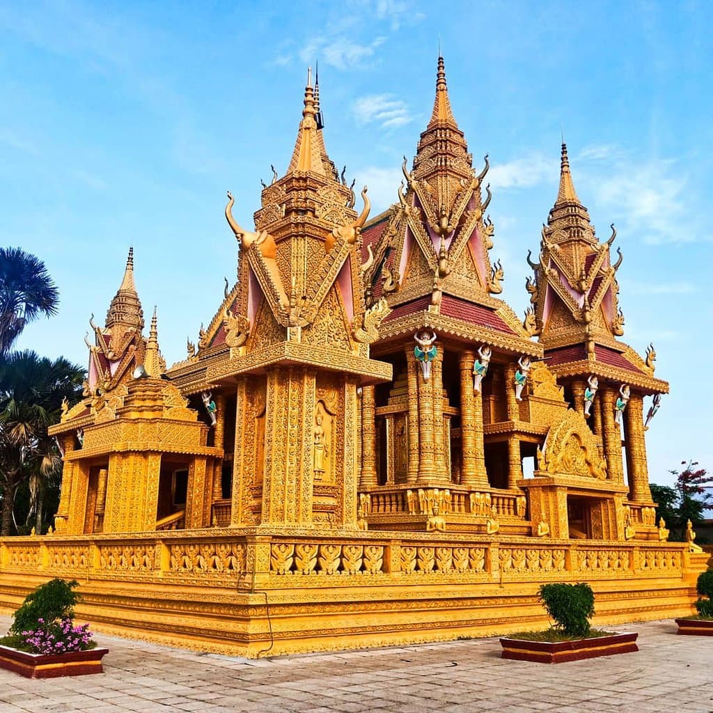 Bat Pagoda Soc Trang