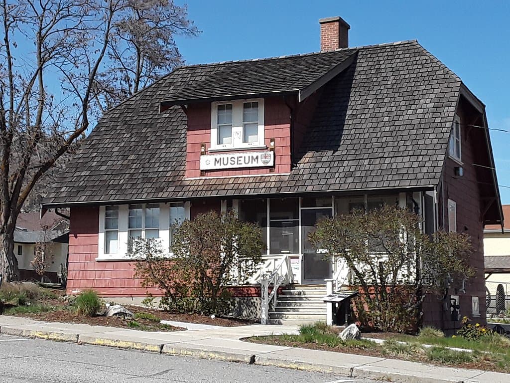 This 1924 BC Provincial Police Building is currently the Oliver & District Museum, a community museum specializing in sharing Oliver and area history. The exhibits also include a Heritage Garden with native plants and natural history displays.