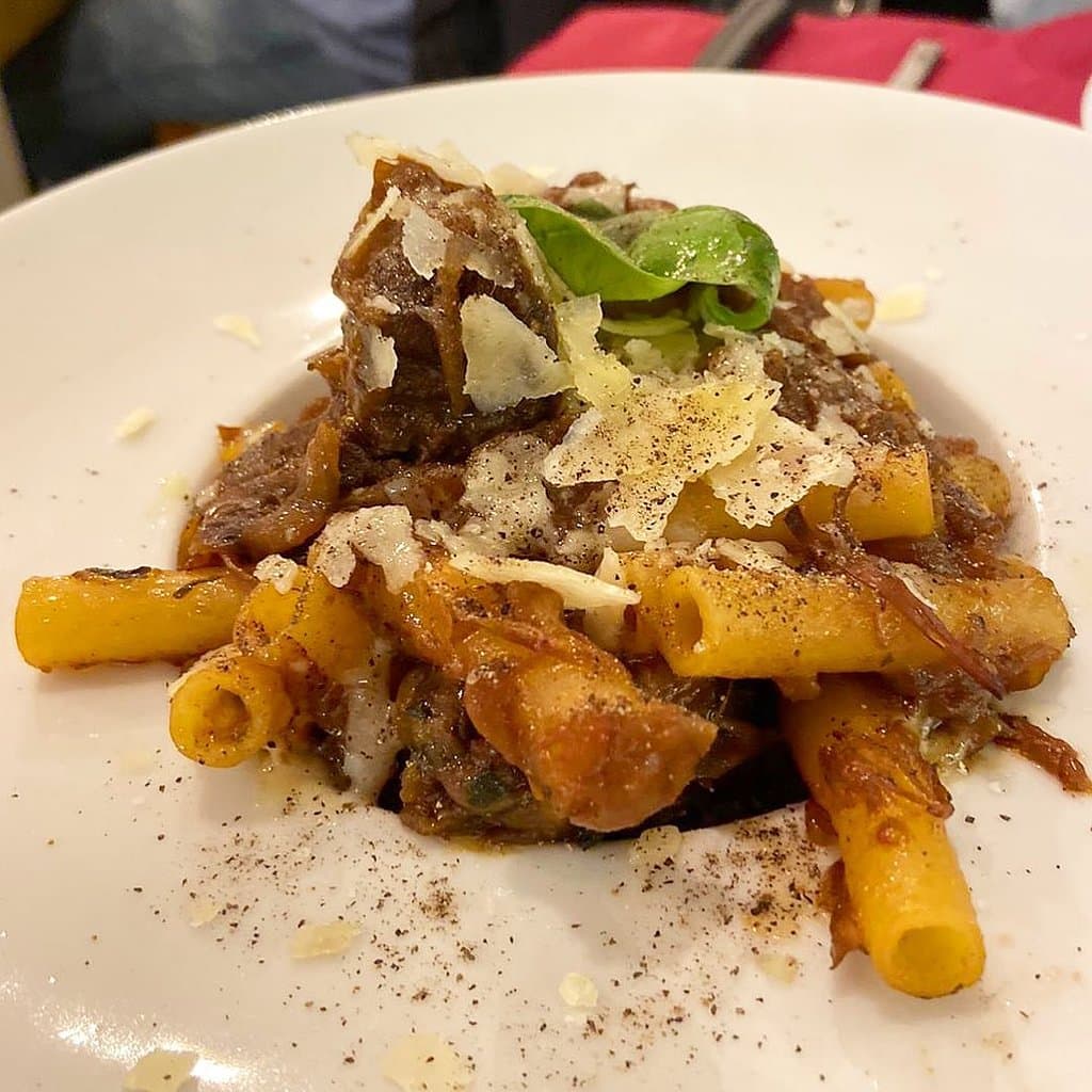 Ziti alla genovese napoletana