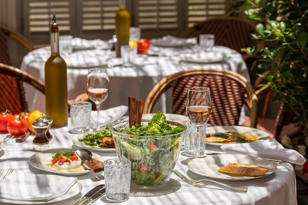 Déjeuner d'Affaires on the terrace