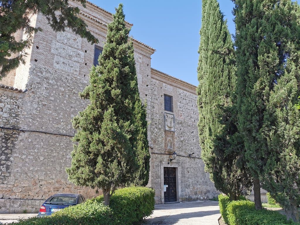 Fachada del convento.