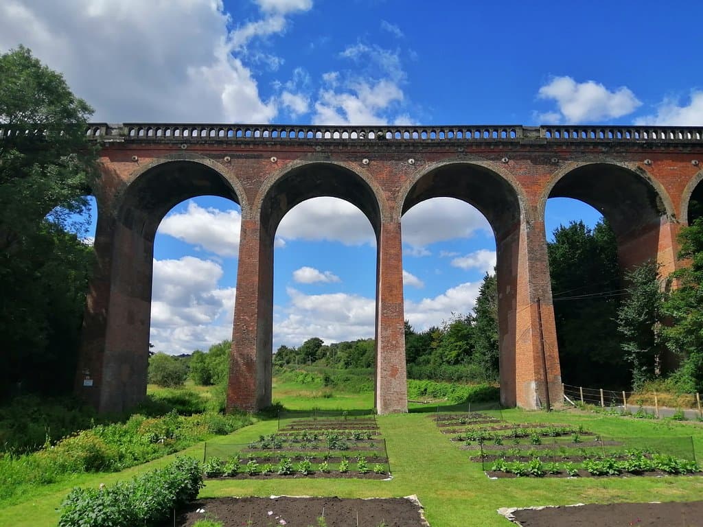 Walking round the Lullingstone loop walk.