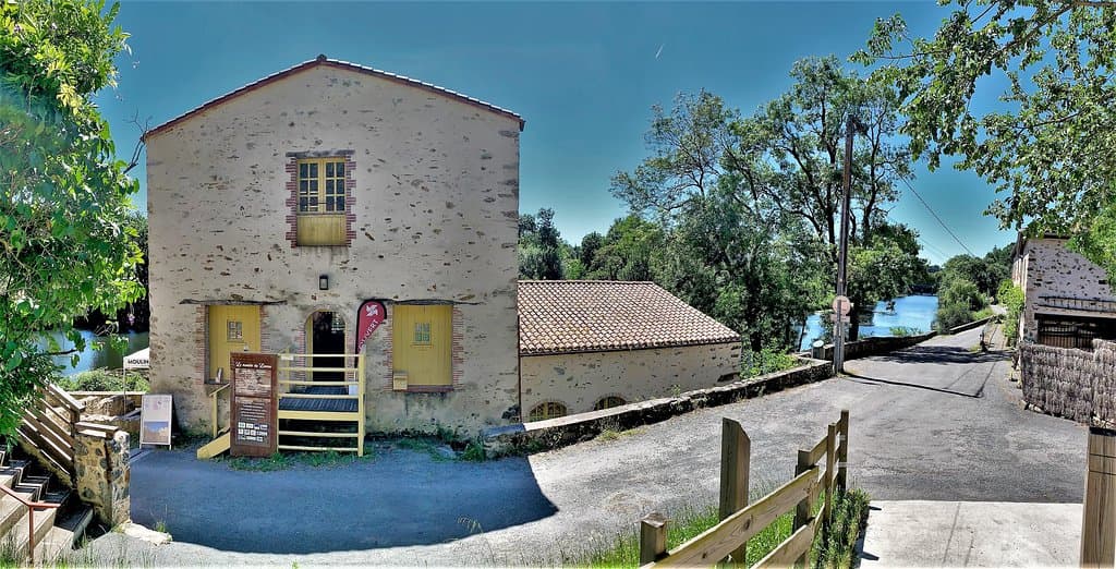 Une association active, des animateurs accueillants, ce lieu historique est un endroit charmant.