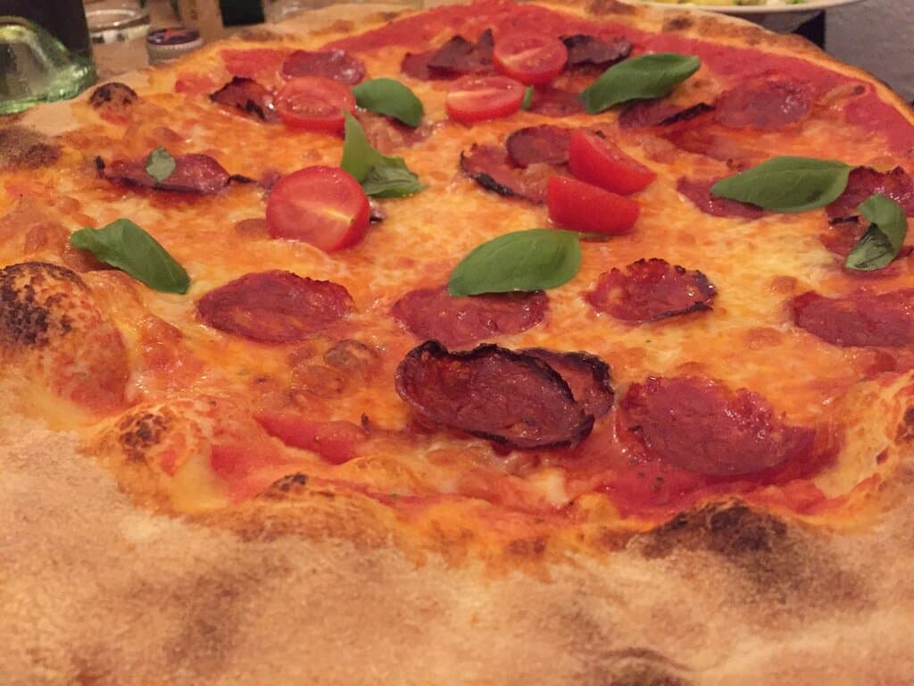 Pizza salame