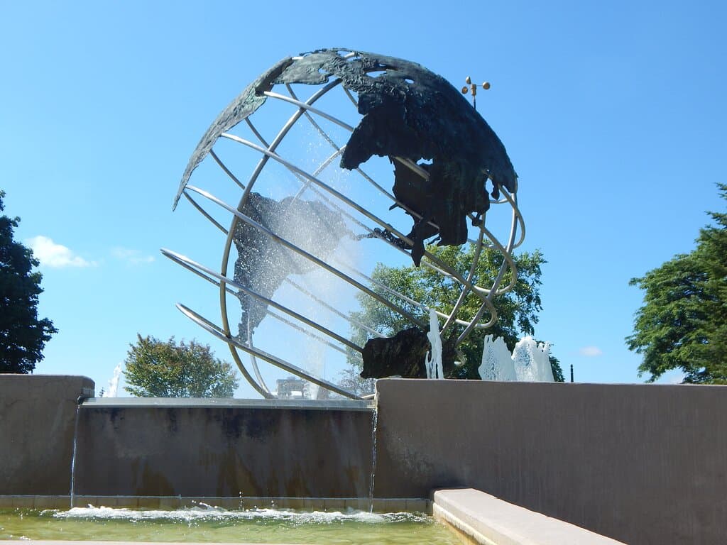 The globe represents all the places that American servicemembers have fallen. 