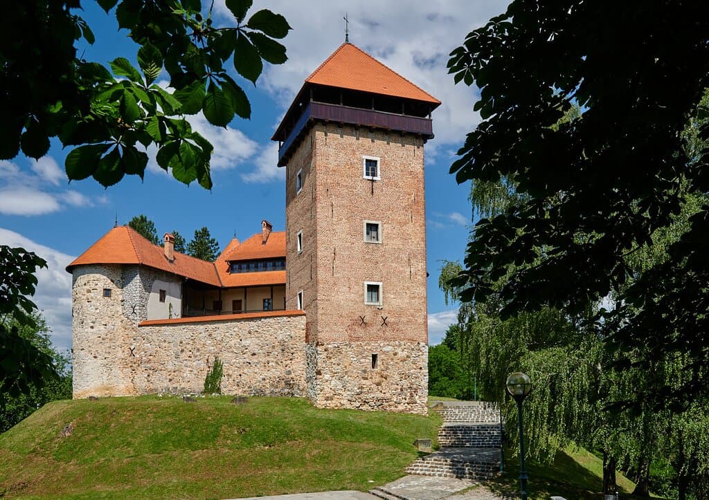 Dubovac Castle