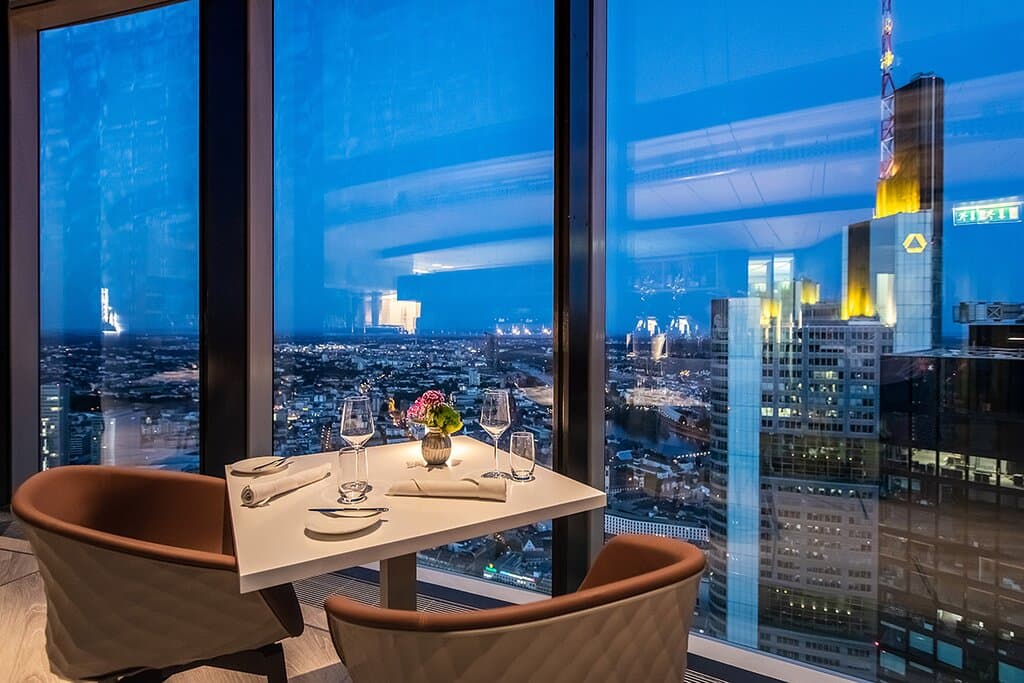 Maintower Restaurant