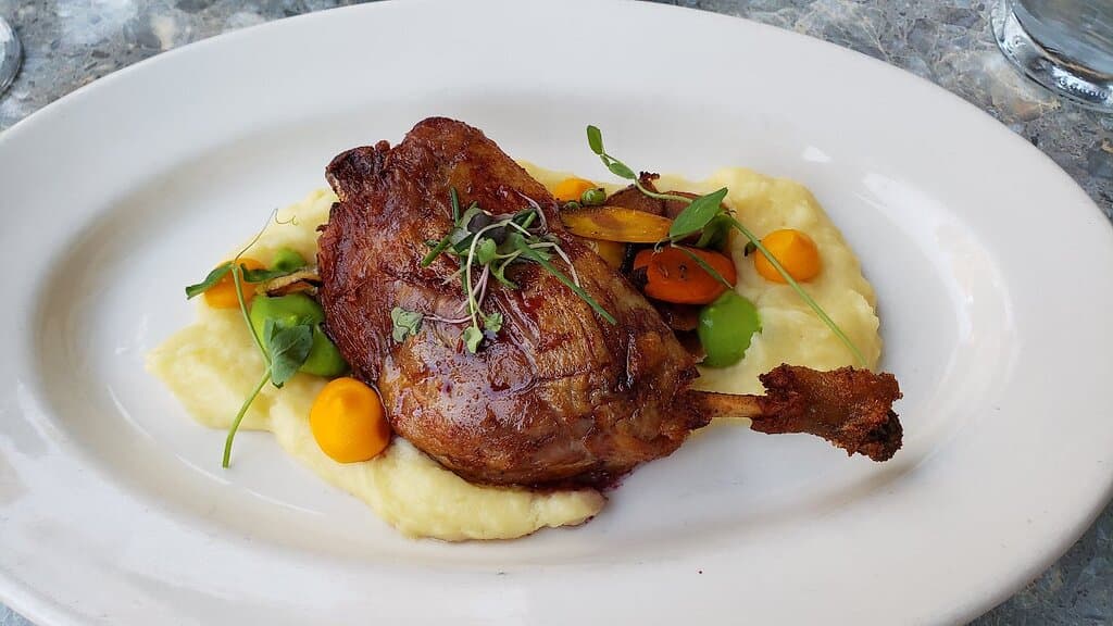 Belton Chalet Dining Room