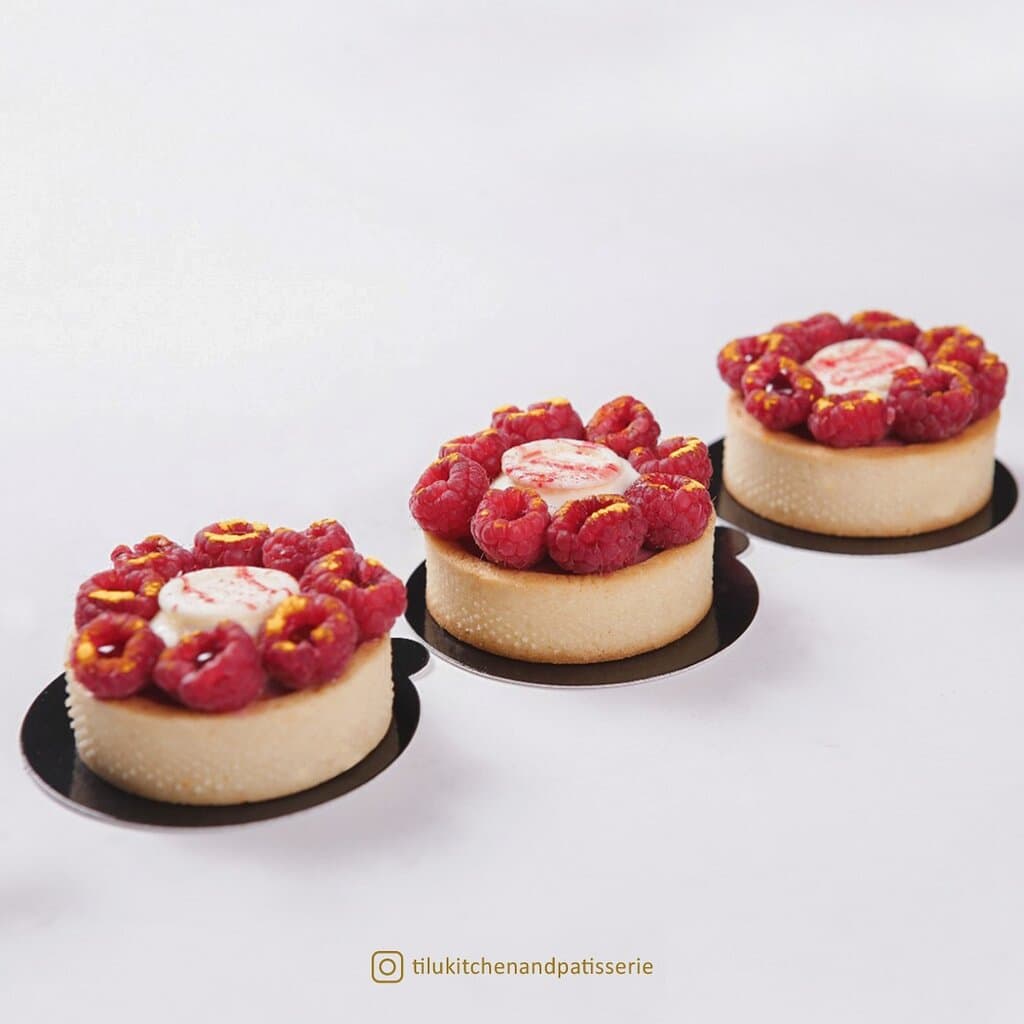 Ready to "pick-me-up"?⁣⁣⁣
⁣⁣⁣
It's those SWEET little things!⁣⁣⁣
(Psst, it's Raspberry Pannacota)⁣⁣⁣
That make you cherish your memory in Tilu Kitchen & Patisserie.⁣⁣⁣
⁣⁣⁣
Enjoy our sweet temptation with good company is the difficult feeling to express.⁣⁣⁣
⁣⁣⁣
Operational hours: 10AM - 9PM⁣⁣⁣
RSVP: 08994004333⁣⁣⁣
⁣⁣⁣