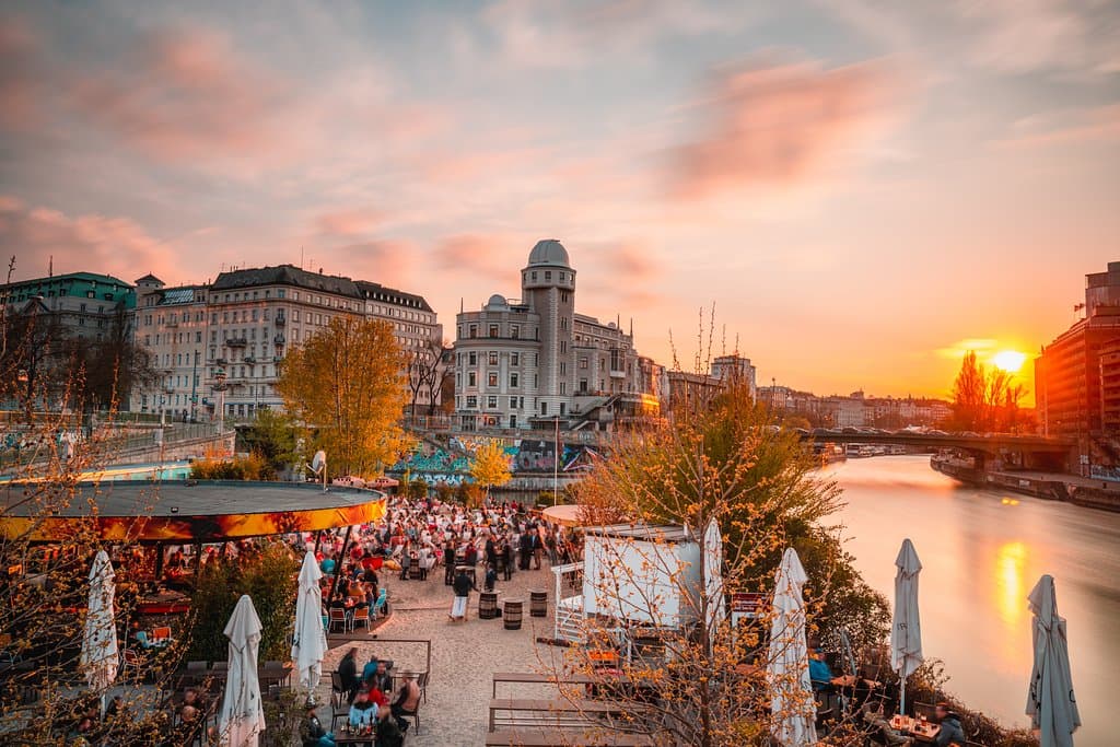 Sonnenuntergang bei der Strandbar Herrmann